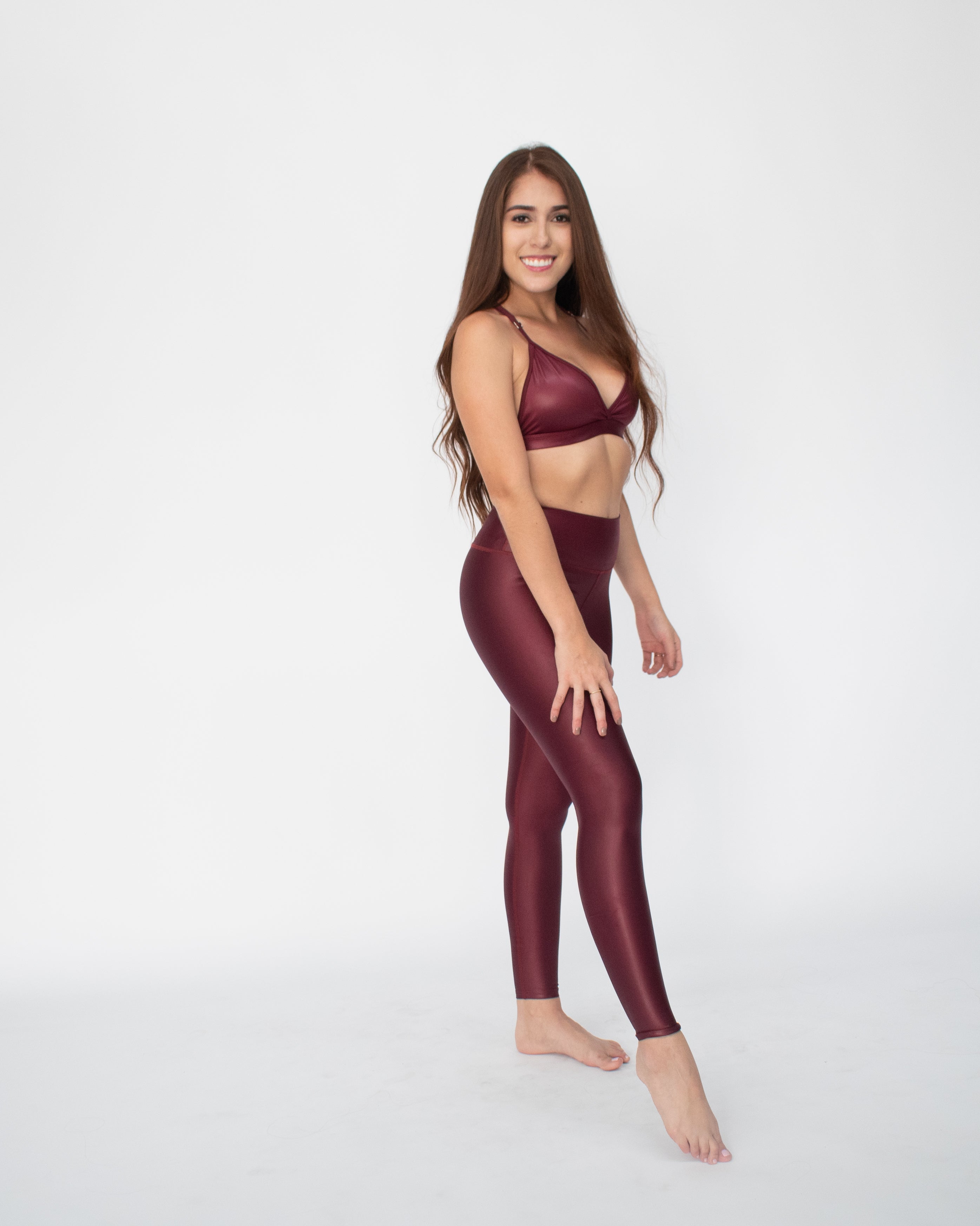 Legging brillante efecto cuero control abdomen color cafe cocoa
