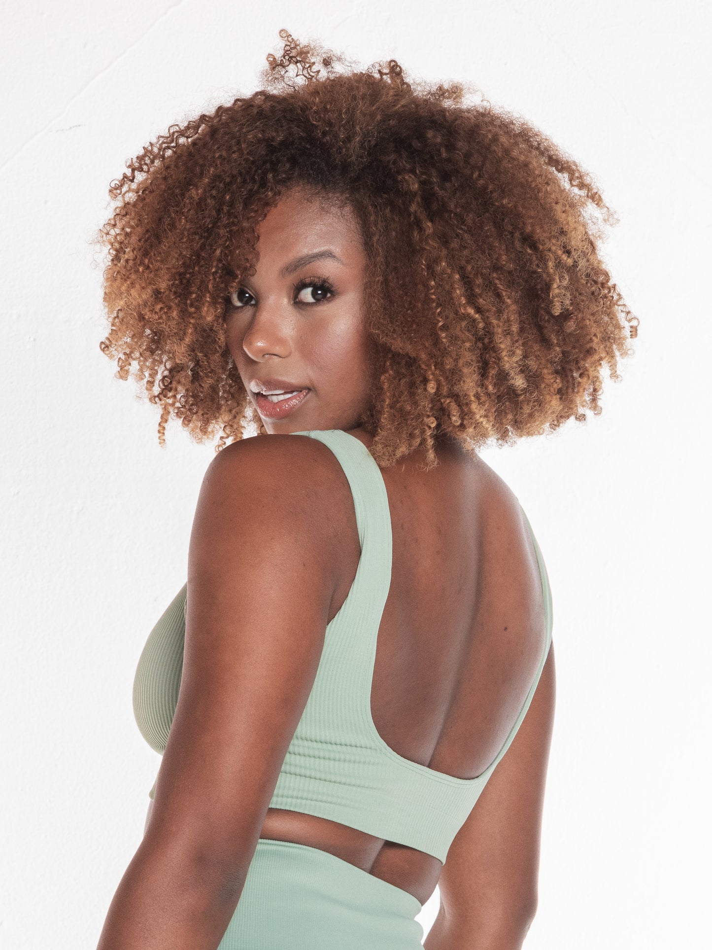 Top seamless Victoria deportivo color verde oliva